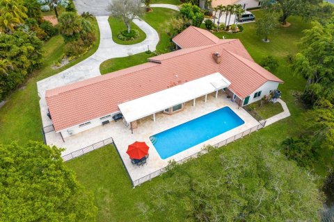 Villa ou maison à vendre à Parkland, Floride: 4 chambres, 370.4 m2 № 936613 - photo 4