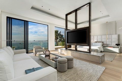 Villa ou maison à vendre à Miami Beach, Floride: 6 chambres, 793.39 m2 № 929591 - photo 22