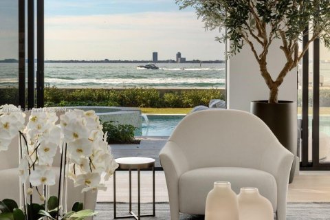 Villa ou maison à vendre à Miami Beach, Floride: 6 chambres, 793.39 m2 № 929591 - photo 14