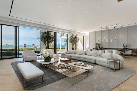 Villa ou maison à vendre à Miami Beach, Floride: 6 chambres, 793.39 m2 № 929591 - photo 5