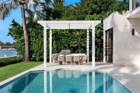 Villa ou maison à vendre à Miami Beach, Floride: 6 chambres, 793.39 m2 № 929591 - photo 30