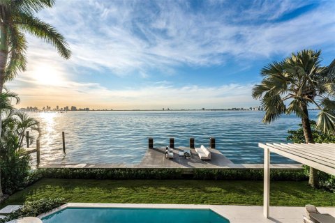 Villa ou maison à vendre à Miami Beach, Floride: 6 chambres, 793.39 m2 № 929591 - photo 26