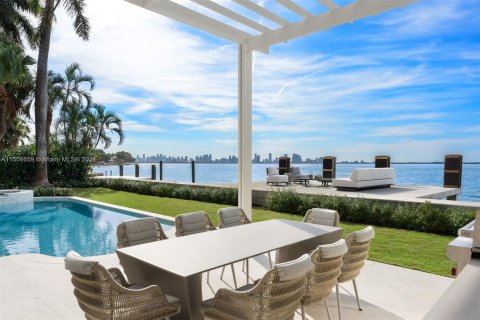 Villa ou maison à vendre à Miami Beach, Floride: 6 chambres, 793.39 m2 № 929591 - photo 6