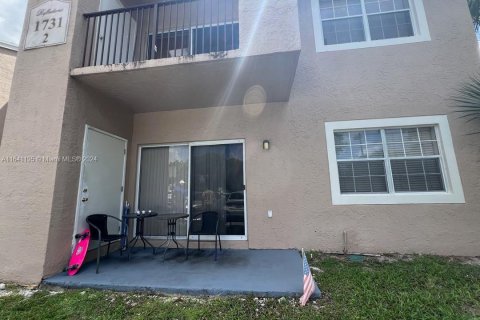 Condominio en venta en Pembroke Pines, Florida, 1 dormitorio, 58.34 m2 № 1320770 - foto 3