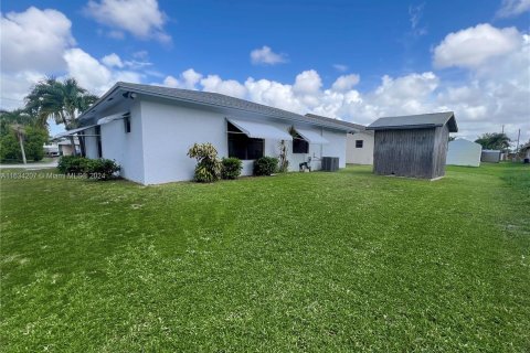 Villa ou maison à vendre à Dania Beach, Floride: 3 chambres, 142.14 m2 № 1294803 - photo 15