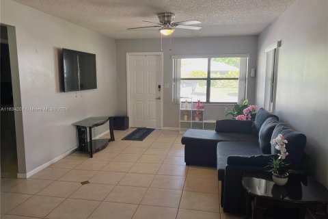 Casa en venta en Dania Beach, Florida, 3 dormitorios, 142.14 m2 № 1294803 - foto 3