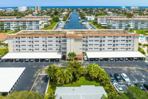 Condo in Delray Beach, Florida, 2 bedrooms  № 1093629 - photo 9