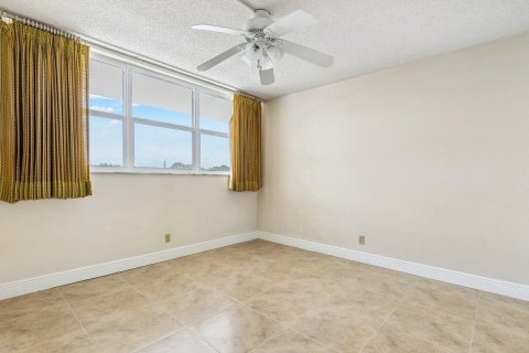 Condo in Delray Beach, Florida, 2 bedrooms  № 1093629 - photo 24