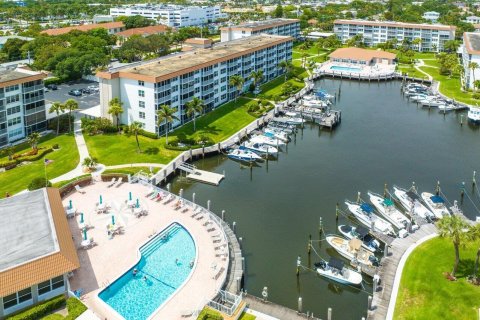 Condo in Delray Beach, Florida, 2 bedrooms  № 1093629 - photo 4