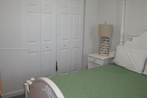 Townhouse in Miami, Florida 3 bedrooms, 157.38 sq.m. № 887666 - photo 25
