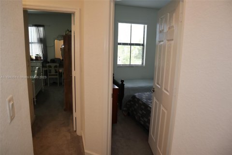 Townhouse in Miami, Florida 3 bedrooms, 157.38 sq.m. № 887666 - photo 23