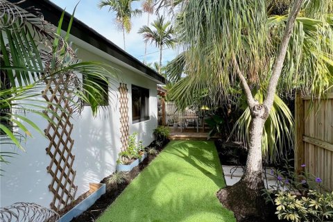 Villa ou maison à vendre à Oakland Park, Floride: 2 chambres № 785398 - photo 10