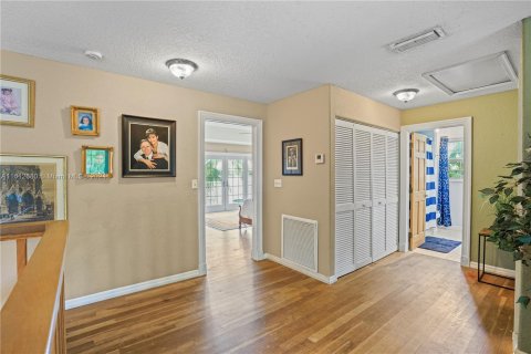 Villa ou maison à vendre à Pembroke Pines, Floride: 3 chambres, 342.44 m2 № 1235675 - photo 25