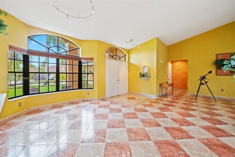 Casa en venta en Pembroke Pines, Florida, 4 dormitorios, 256.41 m2 № 1235673 - foto 7