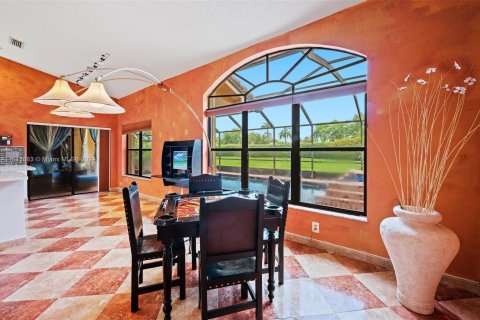 Casa en venta en Pembroke Pines, Florida, 4 dormitorios, 256.41 m2 № 1235673 - foto 12