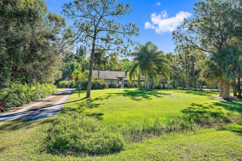 House in Jupiter, Florida 4 bedrooms, 239.69 sq.m. № 1134995 - photo 5