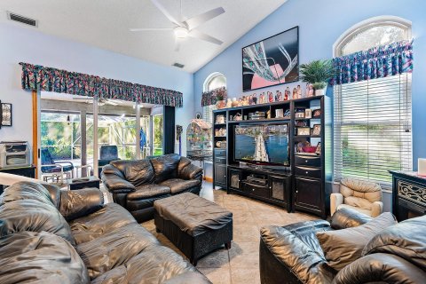 House in Jupiter, Florida 4 bedrooms, 239.69 sq.m. № 1134995 - photo 23