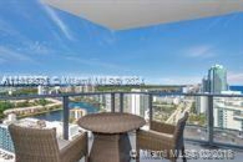 Condominio en venta en Hollywood, Florida, 1 dormitorio, 80.73 m2 № 1091443 - foto 13