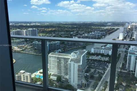 Condominio en venta en Hollywood, Florida, 1 dormitorio, 80.73 m2 № 1091443 - foto 8