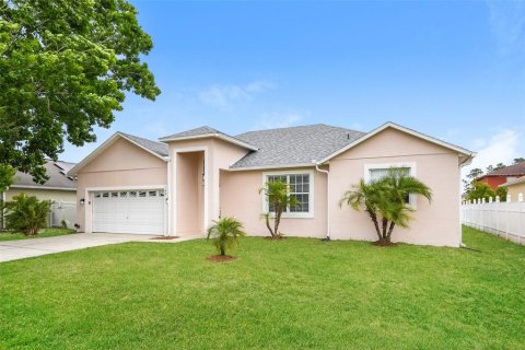 House in Kissimmee, Florida 3 bedrooms, 172.33 sq.m. № 1124289 - photo 2