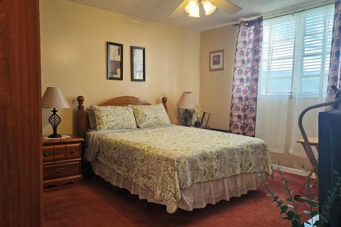 Купить кондоминиум в Тамарак, Флорида 2 спальни, 81.75м2, № 987187 - фото 3