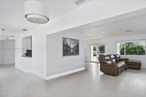 Villa ou maison à vendre à Miami Shores, Floride: 3 chambres, 215.81 m2 № 1239324 - photo 12