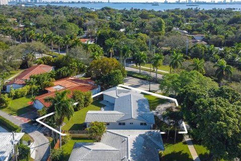 Casa en venta en Miami Shores, Florida, 3 dormitorios, 215.81 m2 № 1239324 - foto 6