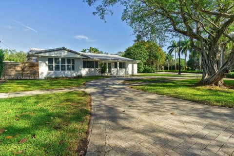 Villa ou maison à vendre à Miami Shores, Floride: 3 chambres, 215.81 m2 № 1239324 - photo 1