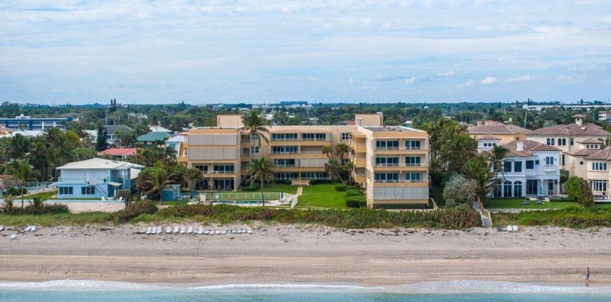 Condominio en Highland Beach, Florida, 2 dormitorios  № 876519