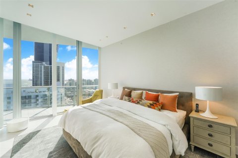 Condo in Sunny Isles Beach, Florida, 3 bedrooms  № 1128099 - photo 19