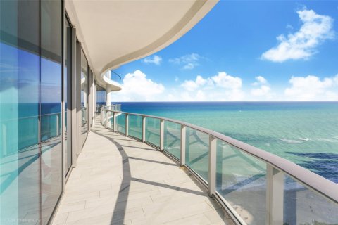 Condo in Sunny Isles Beach, Florida, 3 bedrooms  № 1128099 - photo 4