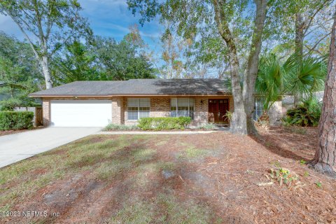 House in Jacksonville, Florida 5 bedrooms, 215.44 sq.m. № 889598 - photo 1