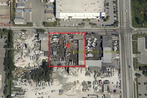 Immobilier commercial à vendre à Medley, Floride № 981435 - photo 5