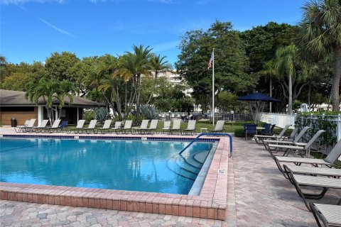 Condominio en venta en Pompano Beach, Florida, 2 dormitorios, 106.84 m2 № 966063 - foto 8