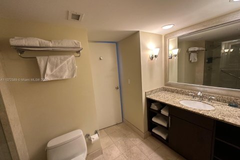 Condo in Fort Lauderdale, Florida, 1 bedroom  № 1175883 - photo 13