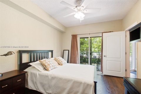 Condo in South Miami, Florida, 2 bedrooms  № 1175973 - photo 10