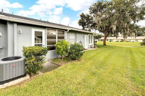 Villa ou maison à vendre à Zephyrhills, Floride: 2 chambres, 91.79 m2 № 1338212 - photo 18