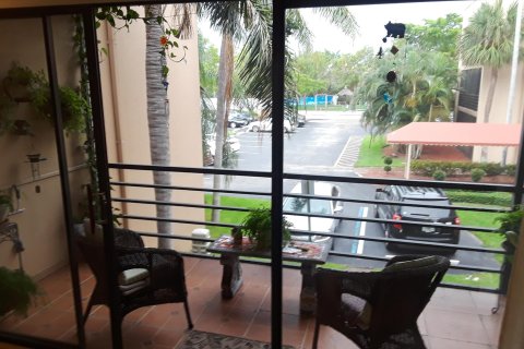 Condo in Hollywood, Florida, 2 bedrooms  № 1216216 - photo 20