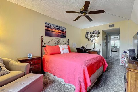 Condo in Bradenton, Florida, 1 bedroom  № 1352581 - photo 26