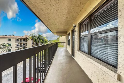 Condo in Bradenton, Florida, 1 bedroom  № 1352581 - photo 4