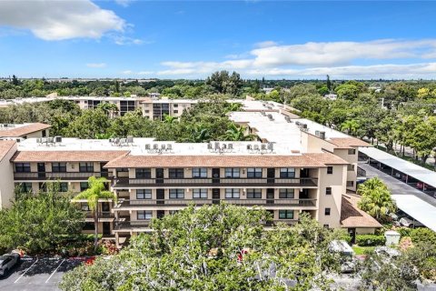 Condo in Bradenton, Florida, 1 bedroom  № 1352581 - photo 1