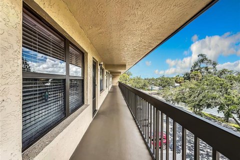 Condominio en venta en Bradenton, Florida, 1 dormitorio, 85.84 m2 № 1352581 - foto 5