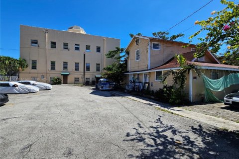 Casa en venta en Miami, Florida, 3 dormitorios, 164.07 m2 № 1394687 - foto 1