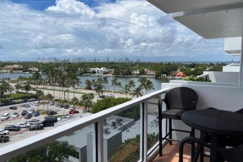 Condominio en alquiler en Miami Beach, Florida, 1 dormitorio, 75.25 m2 № 1352246 - foto 18