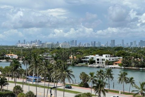 Condominio en alquiler en Miami Beach, Florida, 1 dormitorio, 75.25 m2 № 1352246 - foto 17