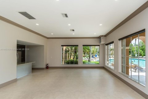 House in Aventura, Florida 2 bedrooms, 109.62 sq.m. № 1352247 - photo 24