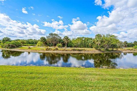 House in Vero Beach, Florida 3 bedrooms, 315.4 sq.m. № 1288118 - photo 27