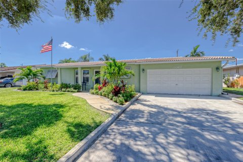 House in Fort Lauderdale, Florida 3 bedrooms, 145.86 sq.m. № 1186558 - photo 9