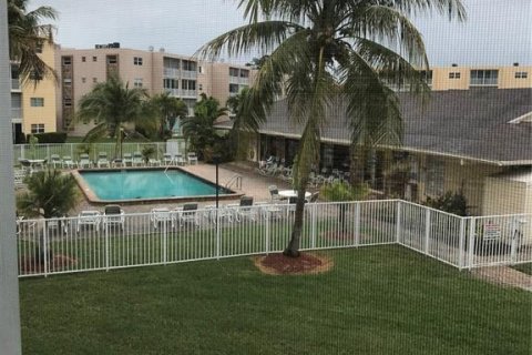 Condominio en venta en Dania Beach, Florida, 1 dormitorio, 74.32 m2 № 991681 - foto 13