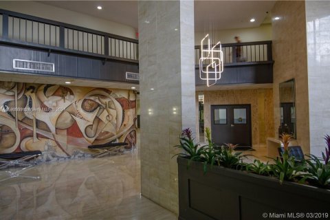 Condo in Aventura, Florida, 1 bedroom  № 1181180 - photo 3